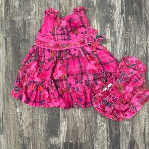 Color: hot pink        Brand: The Children’s Place